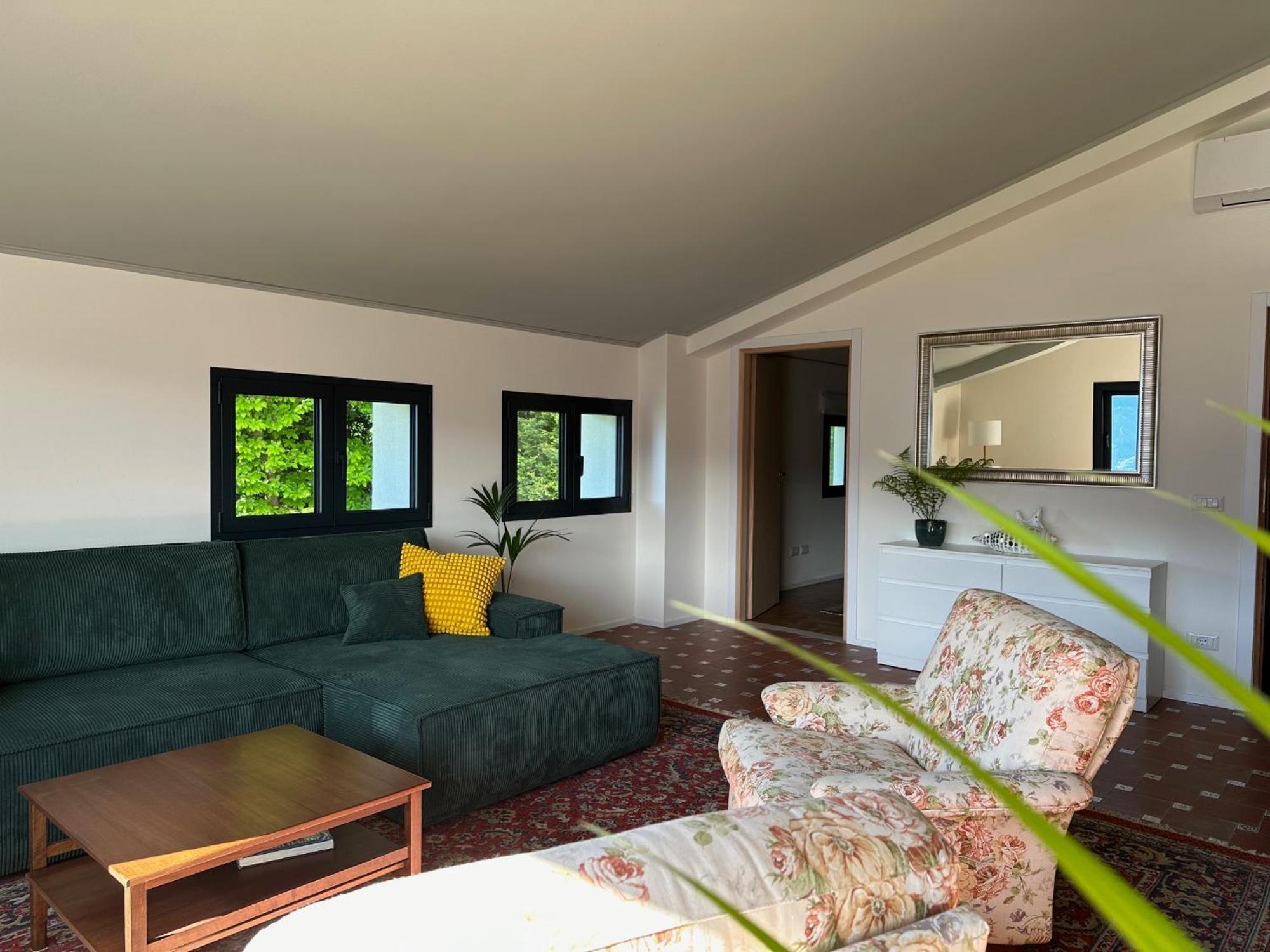 Villa D'Alba Guest House Civenna エクステリア 写真