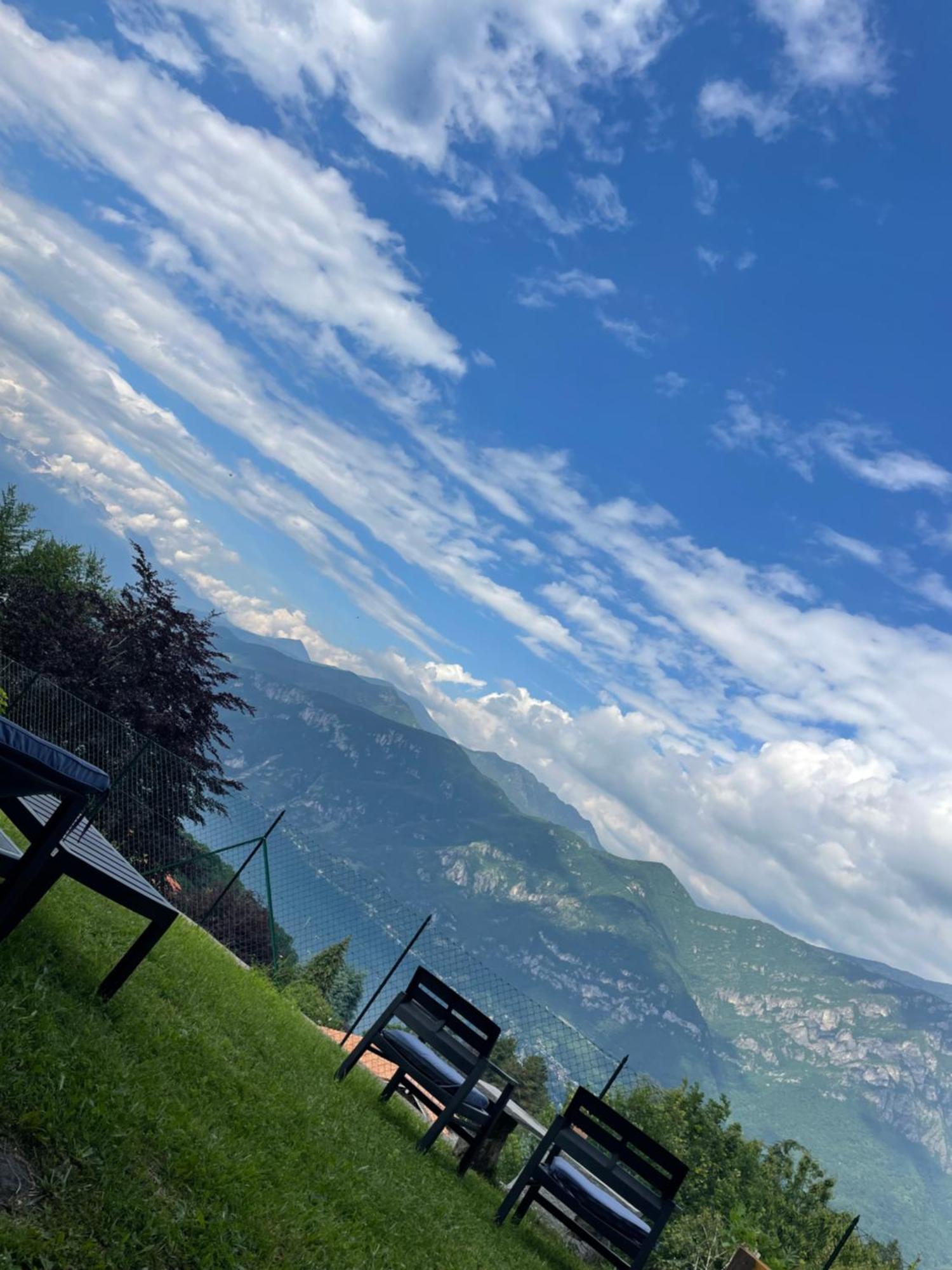 Villa D'Alba Guest House Civenna エクステリア 写真